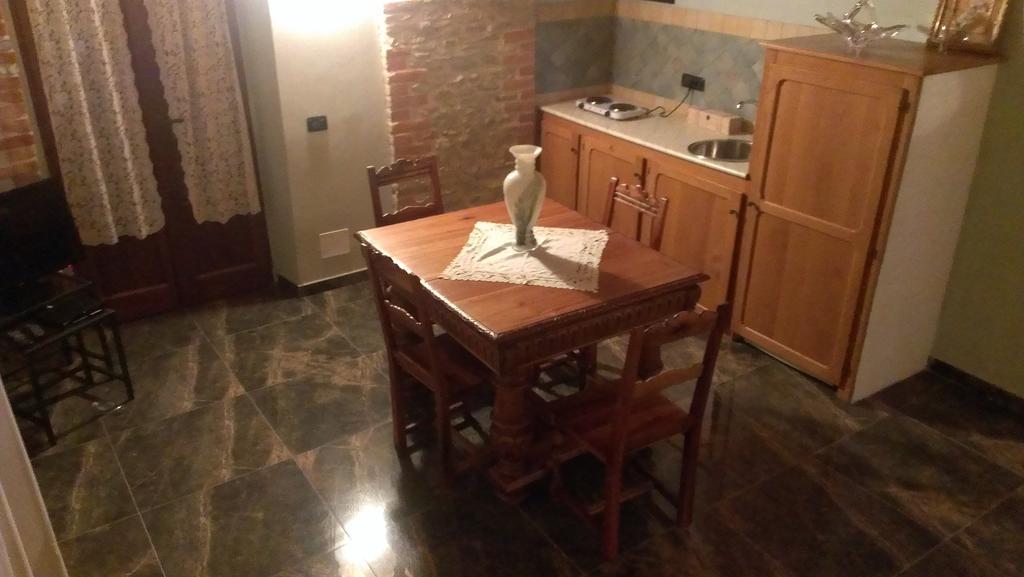 Agriturismo Ercolana Neviglie 部屋 写真