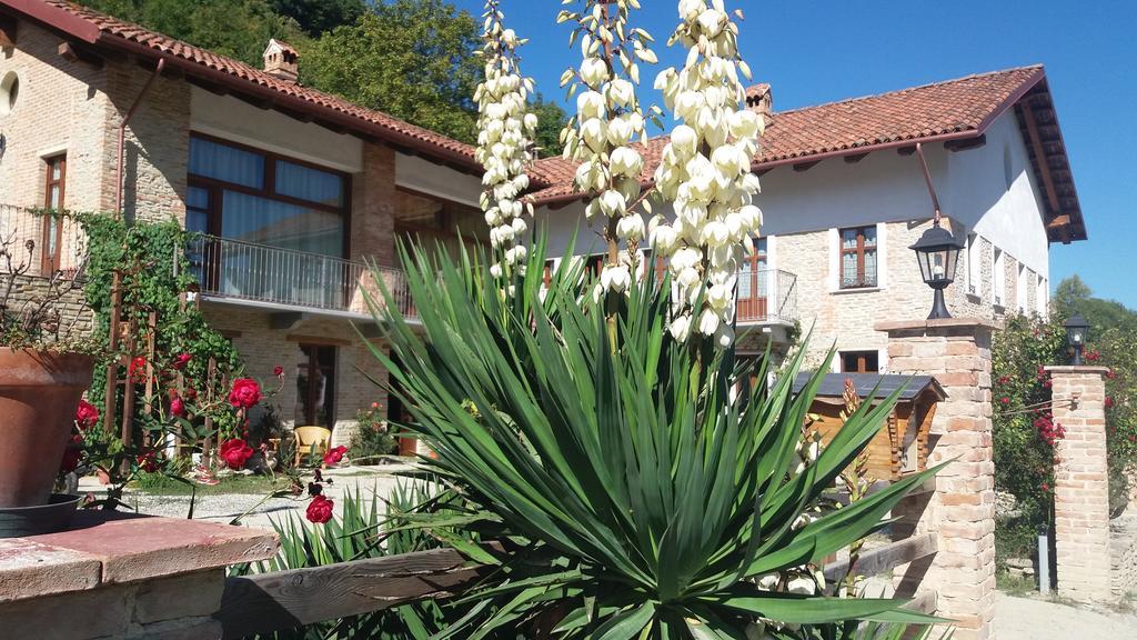 Agriturismo Ercolana Neviglie エクステリア 写真